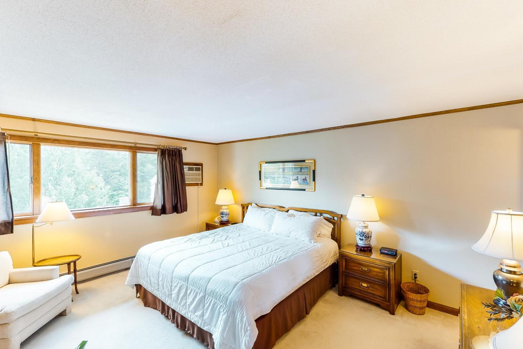 The Lodge #23 Stowe Fork Room photo